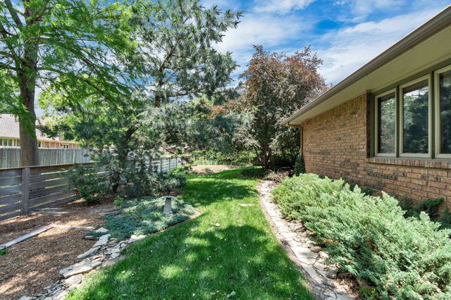1557 N Caddy Ln, Wichita, KS 67212