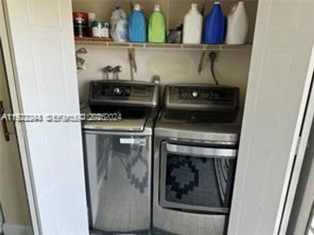 3571 Inverrary Drive 408, Lauderhill, FL 33319