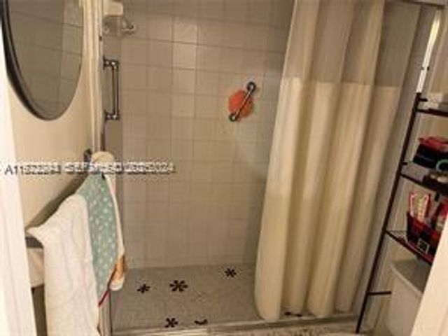 3571 Inverrary Drive 408, Lauderhill, FL 33319