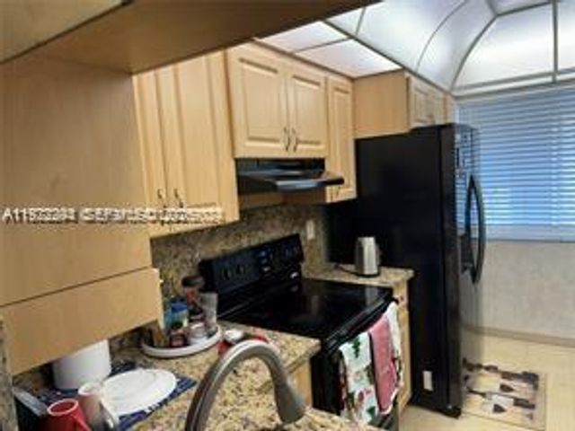 3571 Inverrary Drive 408, Lauderhill, FL 33319