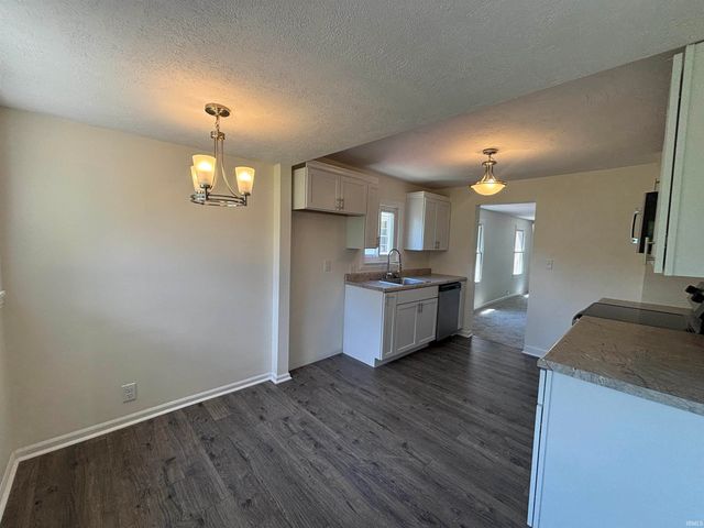 607 Lillian Avenue, Fort Wayne, IN 46808