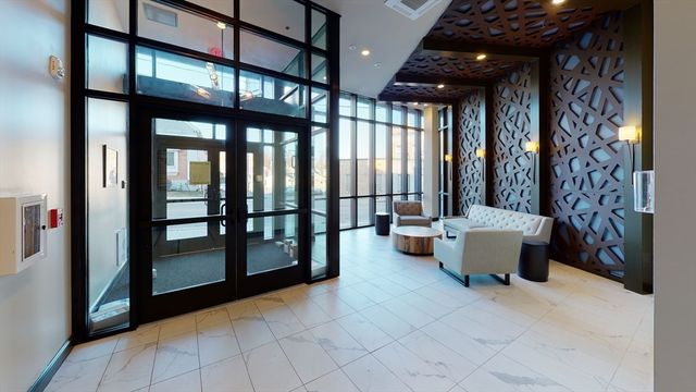 10 Front 305, Weymouth, MA 02188