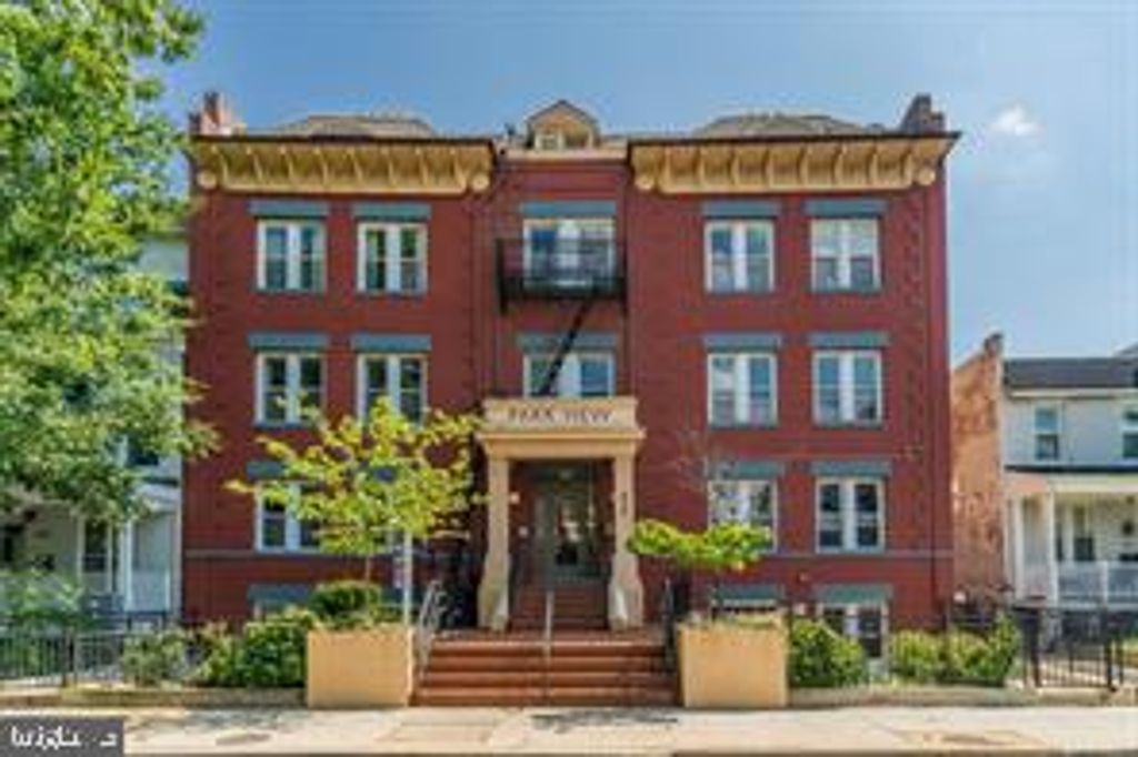 610 Irving St NW Apt 104, Washington, DC 20010