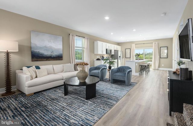 460 SOPHIE ST, Strasburg, VA 22657