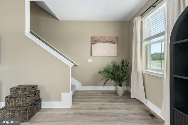 460 SOPHIE ST, Strasburg, VA 22657