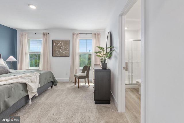 460 SOPHIE ST, Strasburg, VA 22657