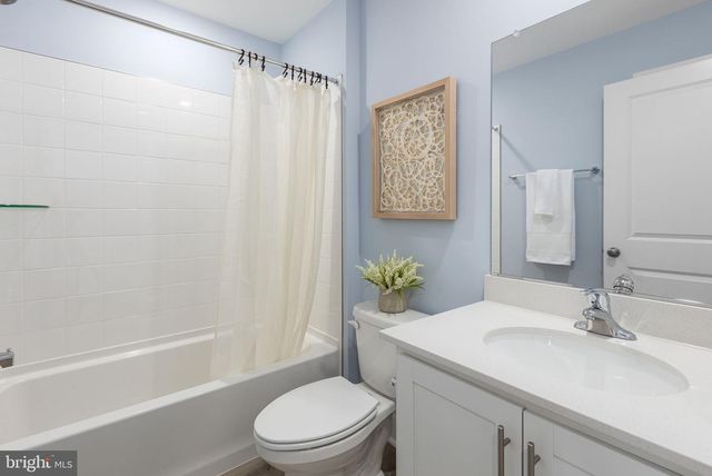 460 SOPHIE ST, Strasburg, VA 22657