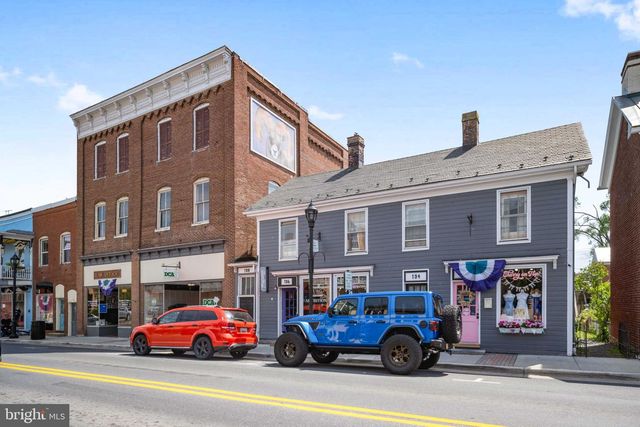 460 SOPHIE ST, Strasburg, VA 22657