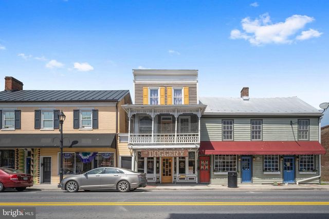 460 SOPHIE ST, Strasburg, VA 22657