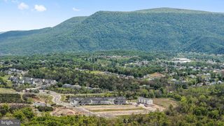 460 SOPHIE ST, Strasburg, VA 22657