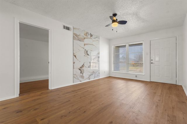 1722 Buena Vista Street, Mesquite, TX 75149