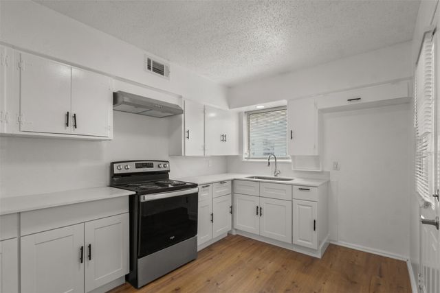 1722 Buena Vista Street, Mesquite, TX 75149