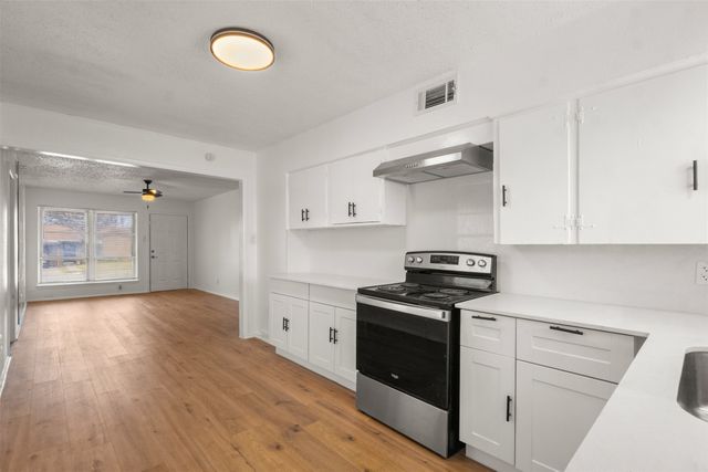 1722 Buena Vista Street, Mesquite, TX 75149