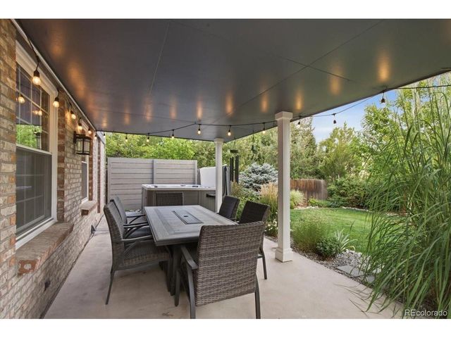 8806 W Prentice Ave, Littleton, CO 80123