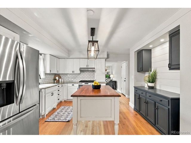 8806 W Prentice Ave, Littleton, CO 80123
