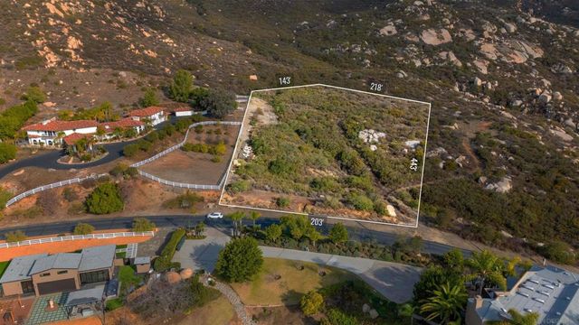 87 Presilla Dr, Jamul, CA 91935