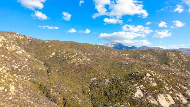 87 Presilla Dr, Jamul, CA 91935