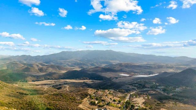 87 Presilla Dr, Jamul, CA 91935