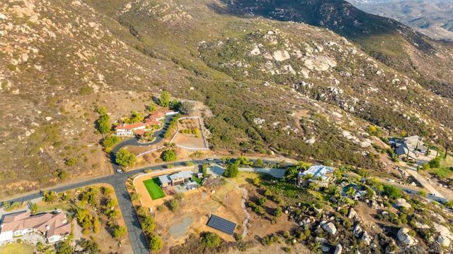 87 Presilla Dr, Jamul, CA 91935