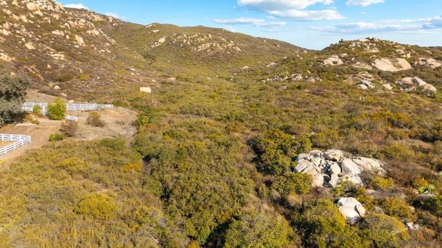 87 Presilla Dr, Jamul, CA 91935