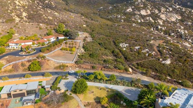 87 Presilla Dr, Jamul, CA 91935