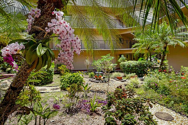 5160 Las Verdes Circle 117, Delray Beach, FL 33484