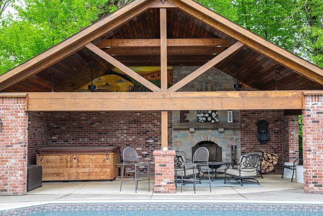 6505 State Road 144, Greenwood, IN 46143