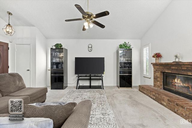8205 Birch Street, Bakersfield, CA 93311