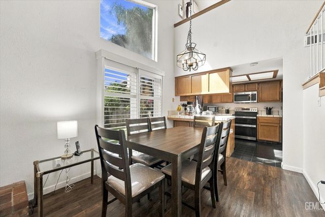 8205 Birch Street, Bakersfield, CA 93311
