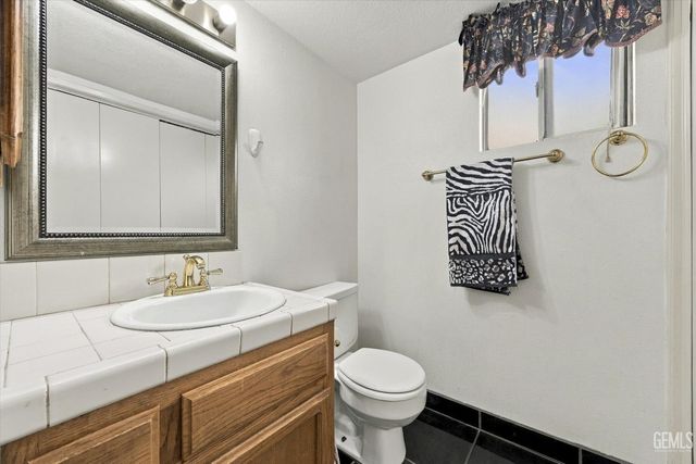 8205 Birch Street, Bakersfield, CA 93311