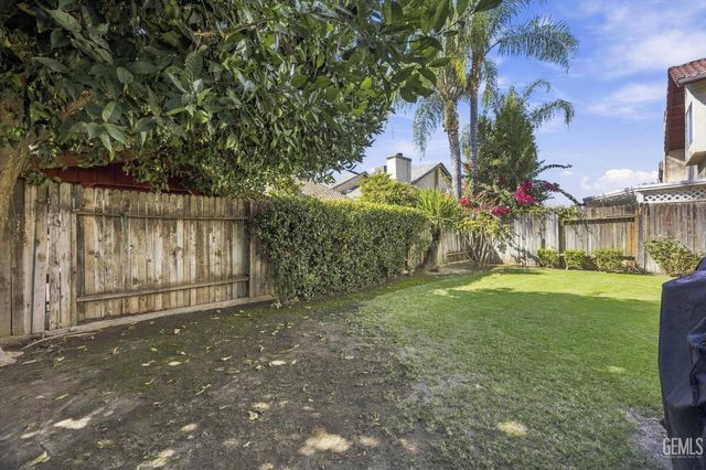 8205 Birch Street, Bakersfield, CA 93311