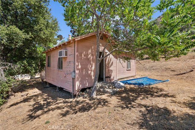 27772 Parker Rd, Castaic, CA 91384
