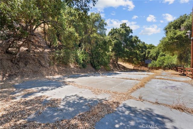 27772 Parker Rd, Castaic, CA 91384