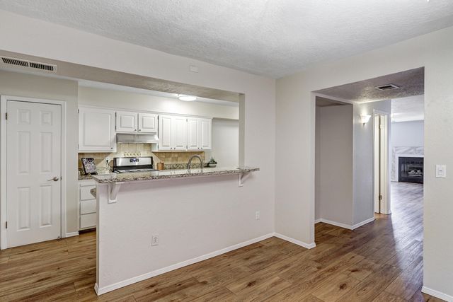 2445 Northwest Circle NW, Albuquerque, NM 87104