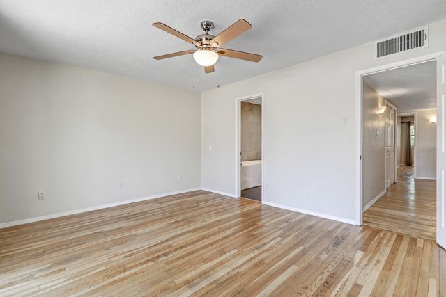 2445 Northwest Circle NW, Albuquerque, NM 87104