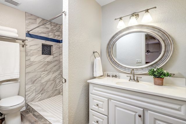 2445 Northwest Circle NW, Albuquerque, NM 87104