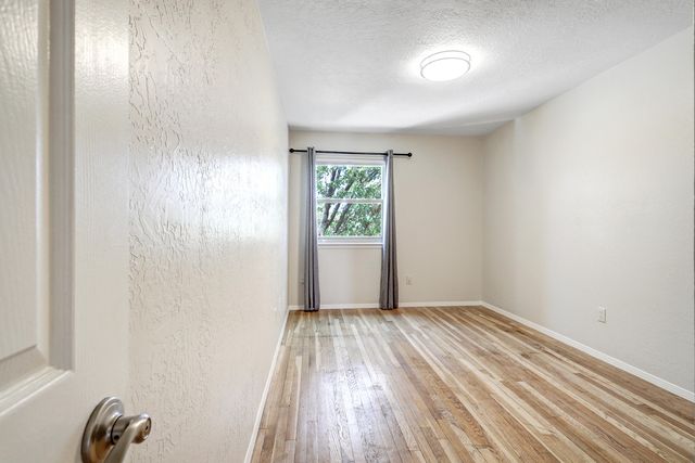 2445 Northwest Circle NW, Albuquerque, NM 87104