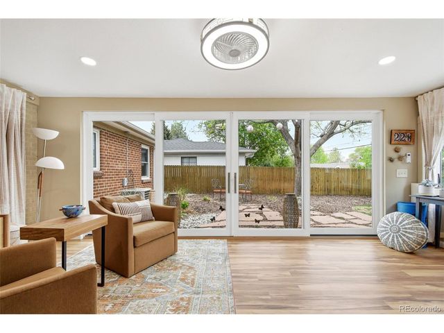221 Oneida St, Denver, CO 80220