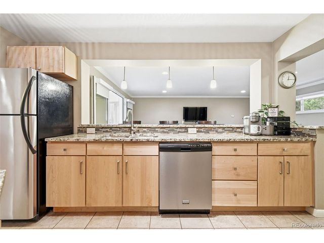 221 Oneida St, Denver, CO 80220