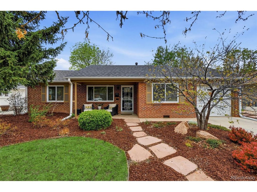 221 Oneida St, Denver, CO 80220