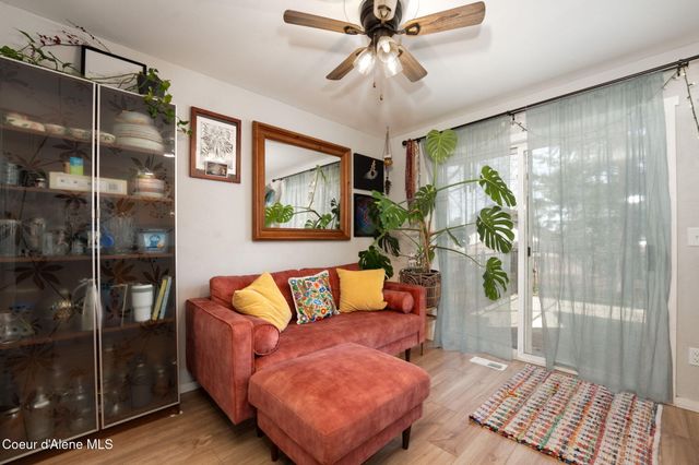 3945 N Trevino Dr, Coeur D'alene, ID 83815