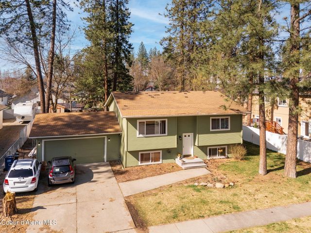 3945 N Trevino Dr, Coeur D'alene, ID 83815