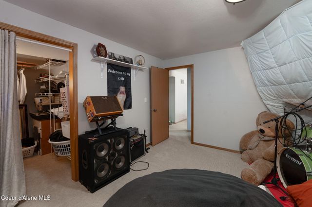 3945 N Trevino Dr, Coeur D'alene, ID 83815