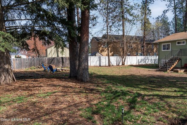 3945 N Trevino Dr, Coeur D'alene, ID 83815