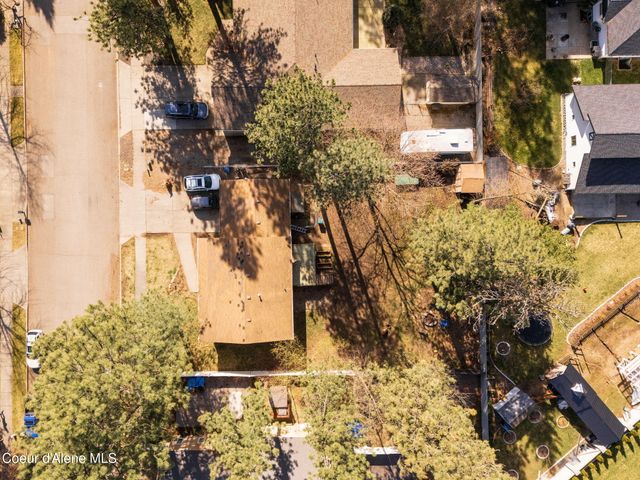 3945 N Trevino Dr, Coeur D'alene, ID 83815