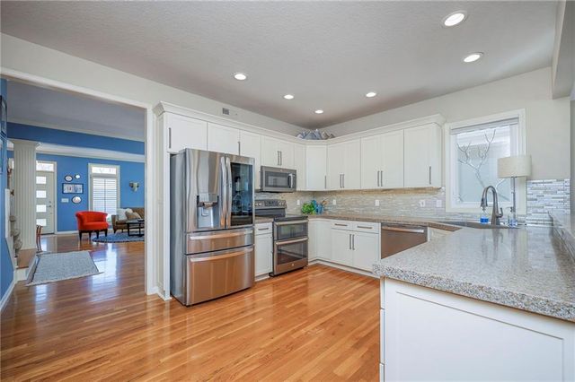 12436 LONG Street, Overland Park, KS 66213