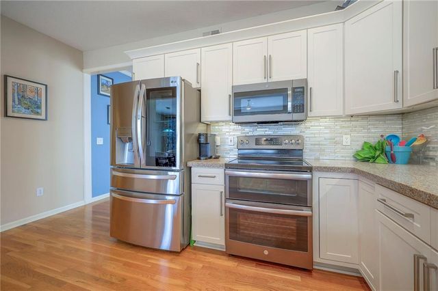 12436 LONG Street, Overland Park, KS 66213