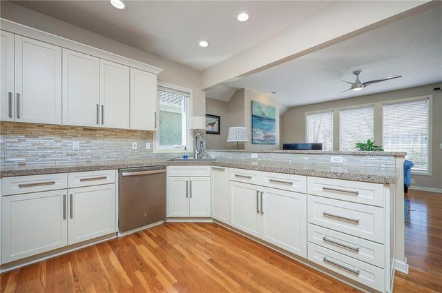 12436 LONG Street, Overland Park, KS 66213