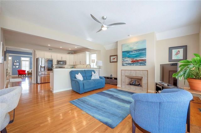 12436 LONG Street, Overland Park, KS 66213