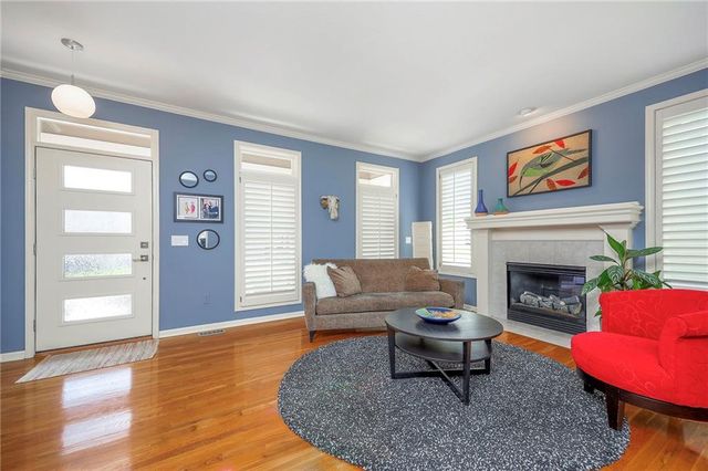 12436 LONG Street, Overland Park, KS 66213